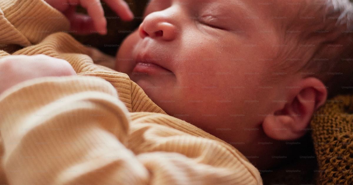 Newborn Jaundice: What Is Normal and When to Worry